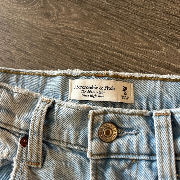 Abercrombie & Fitch ultra high rise jeans - Picture 2 of 4